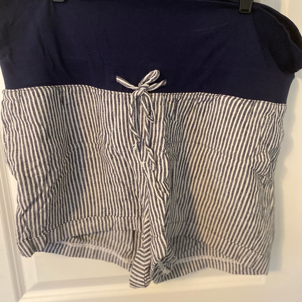 Old navy fold over maternity shorts size l. Navy and white stripe